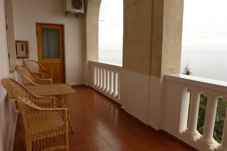 Ялта, Крым. КОК Россия