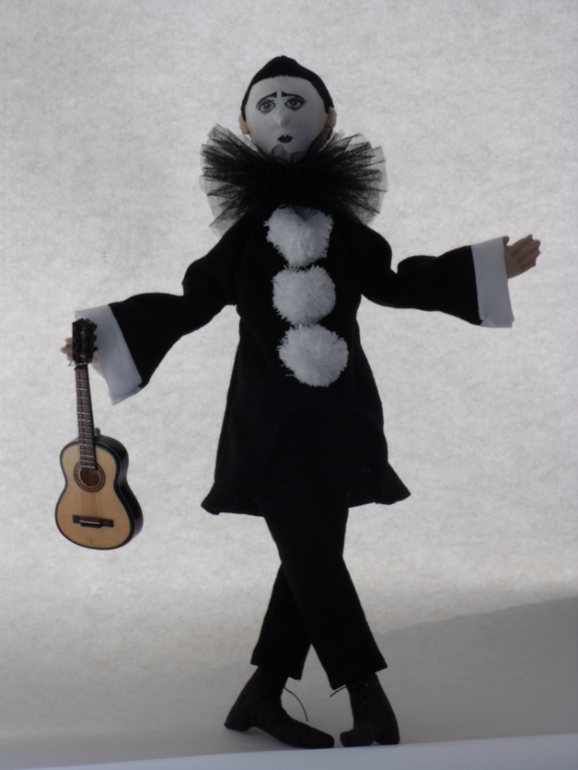 Ищем сходство)) Попытка сделать Чёрного Пьеро (образ А. Вертинского)