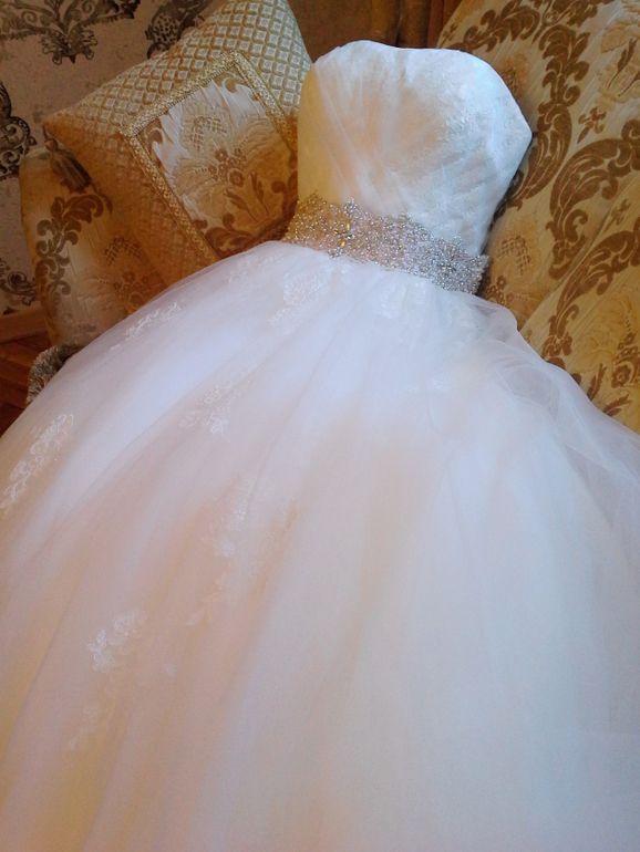 Продаю новое свадебное плать из США 46-48