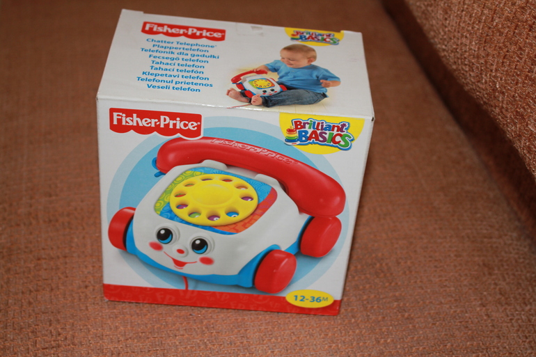 Продаю Fisher Price 2 игрушки (телефон-каталка, веселые друзья)