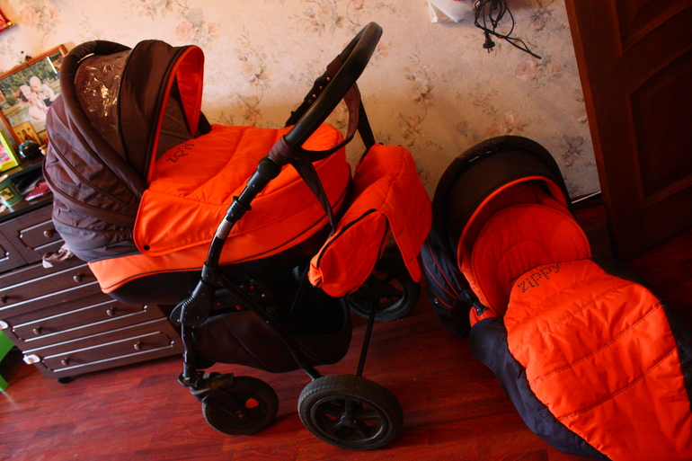 продам коляску zippy 2 в 1 оранжевая 7000р