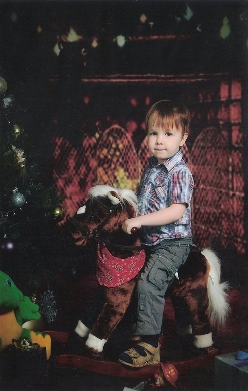 Опять фотосессия Андрюши в садике