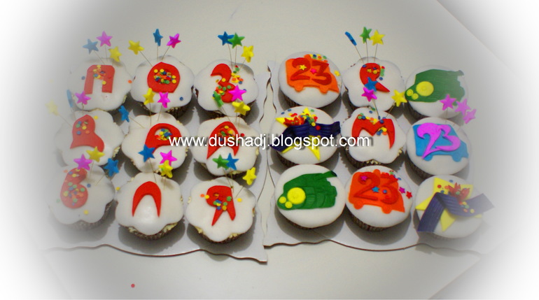 Поздравляем мужчин и мужчинок!