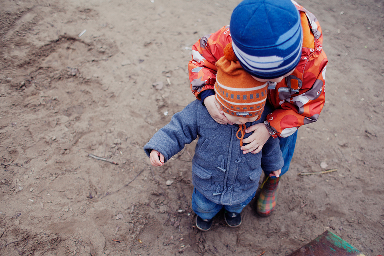 Мы гуляли во дворе..