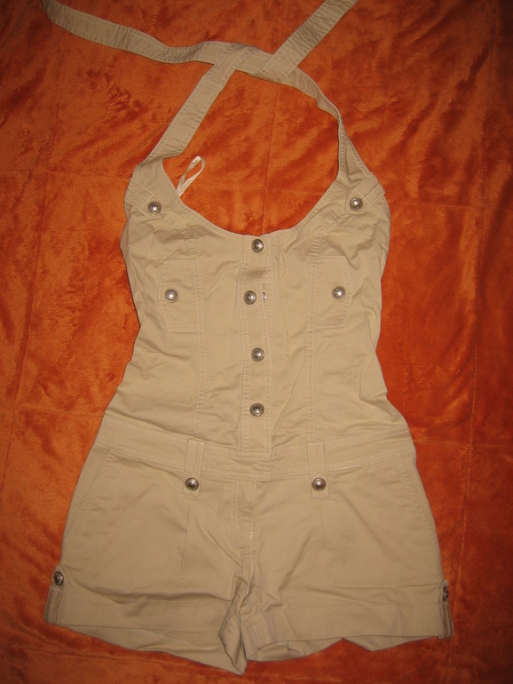 Коктельное платье на миниатюрную девушку