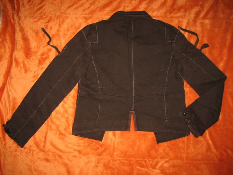 Коктельное платье на миниатюрную девушку