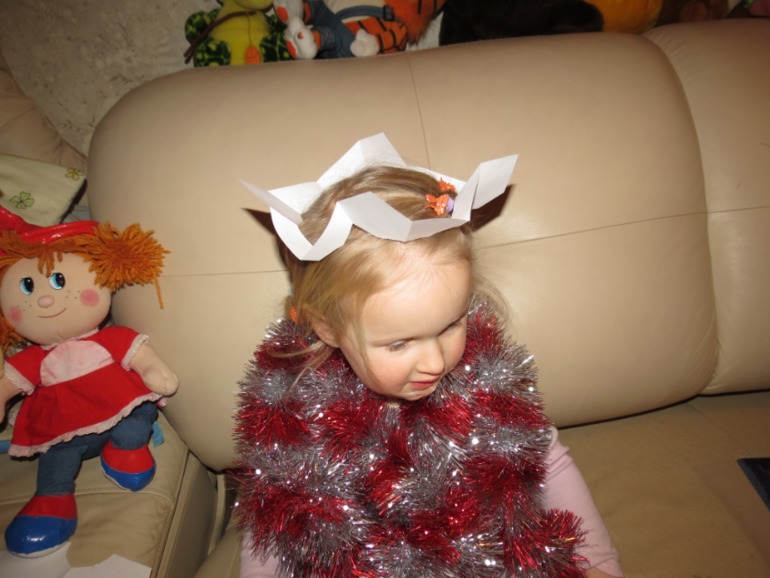 Ждем Новый год и получаем задания.