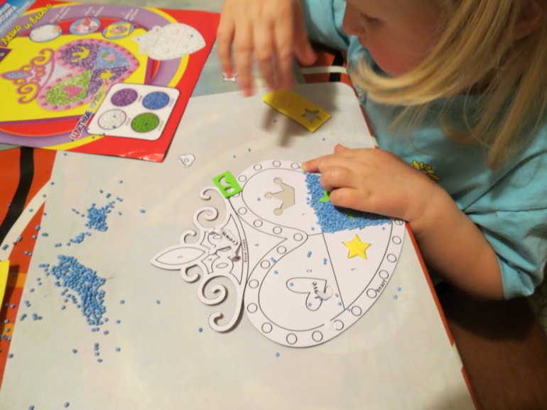 Ждем Новый год и получаем задания.