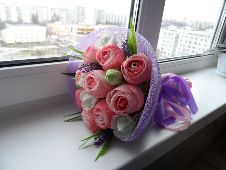 Первые английские розы....