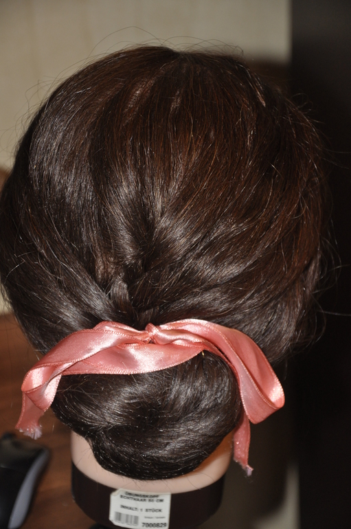 Хочу быть парикмахером))))