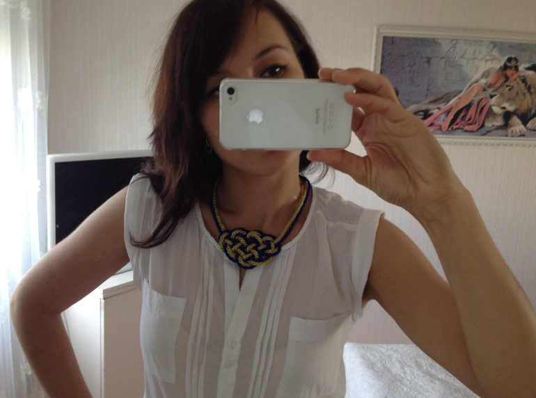 Колье из шнуров