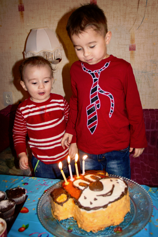 Володе 4 года!!!