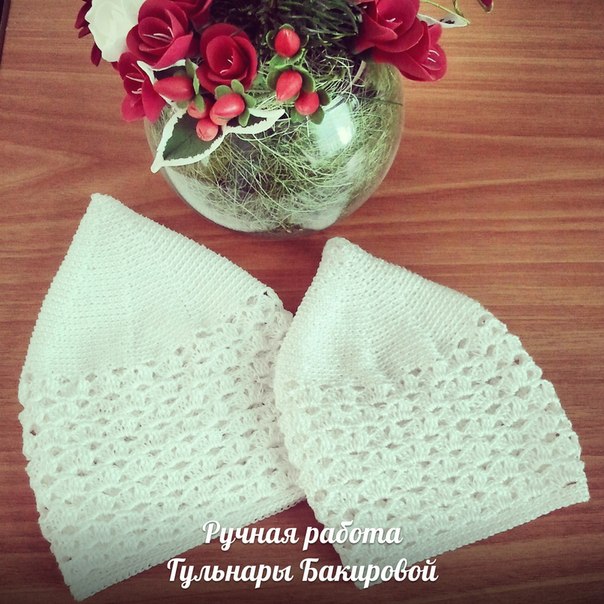 Летние шапочки для мамы и дочки)