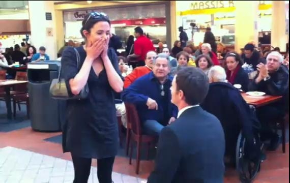 Оригинальные предложения руки и сердца...)))