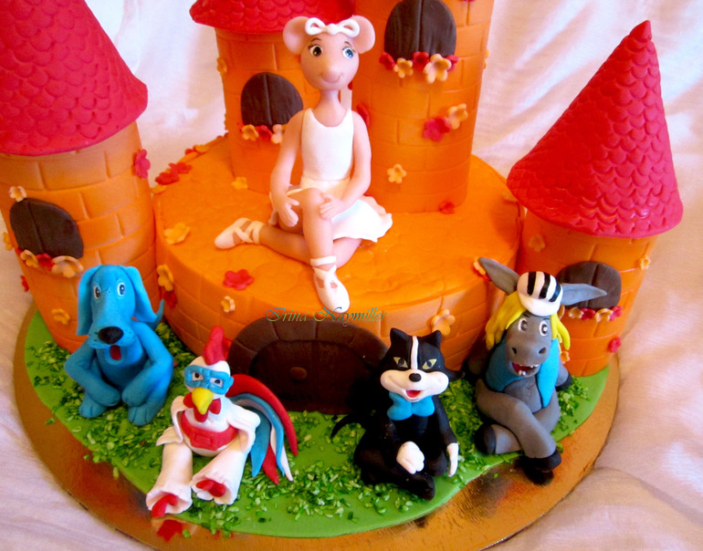 Замок с Аделиной балериной и бременские музыканты