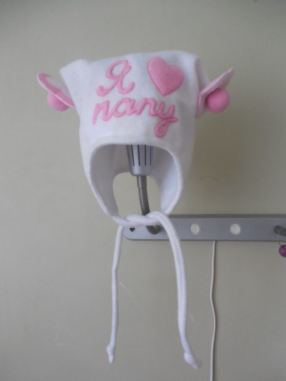 Очень много шапочек!)