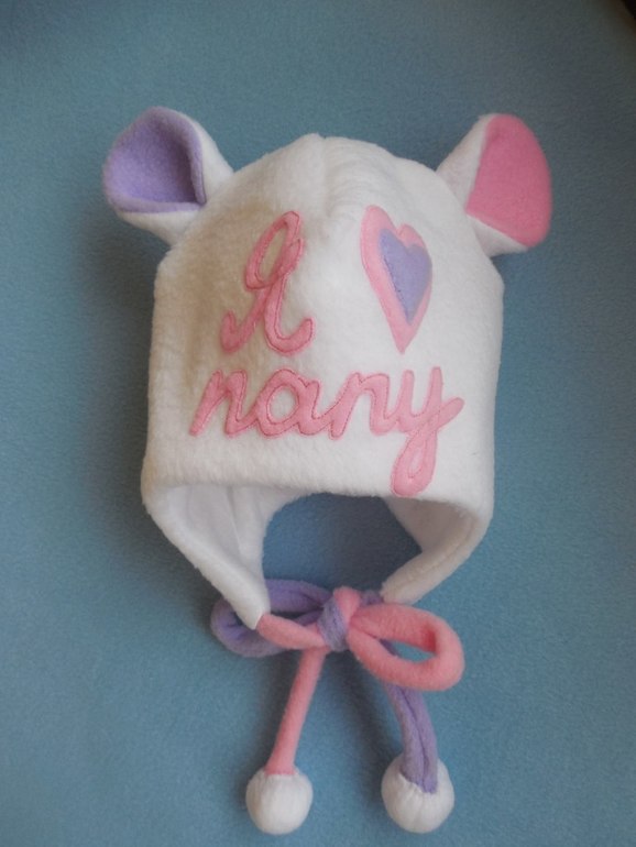 Очень много шапочек!)