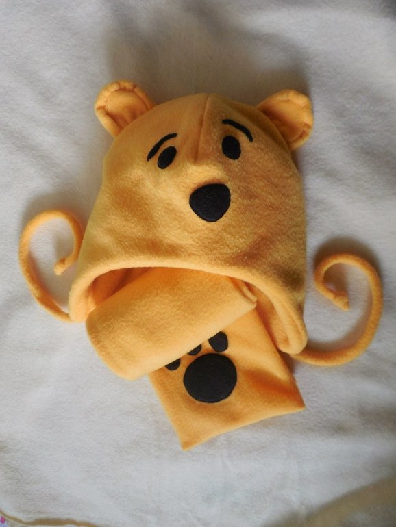 Очень много шапочек!)