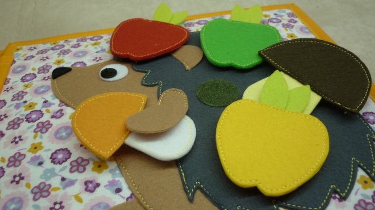 Яркая развивающая книжка!