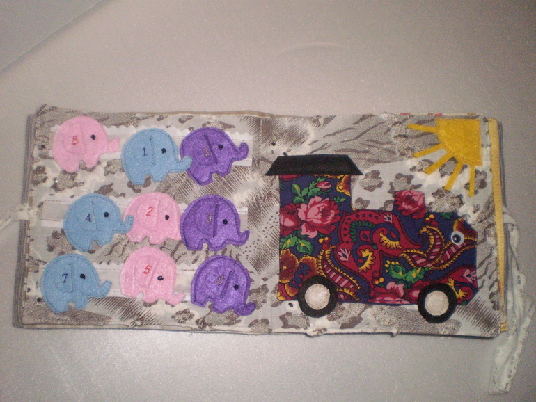 Книжка из фетра и хлопка №2