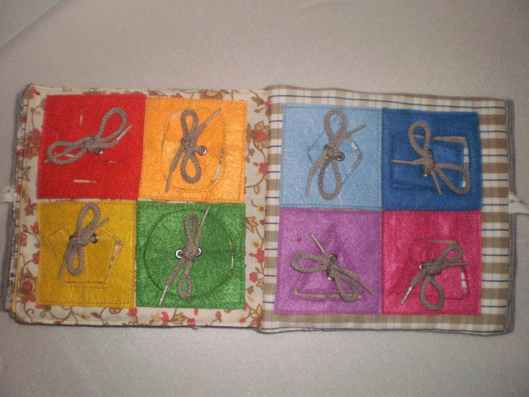 Книжка из фетра и хлопка №2