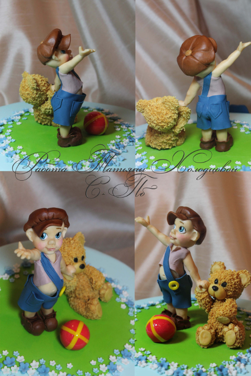 Малыш с мишуткой