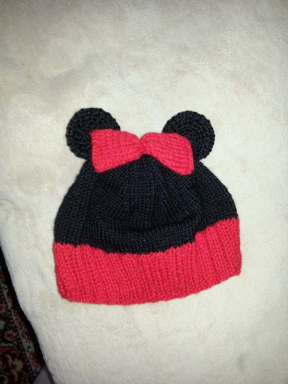 Шапка Минни маус