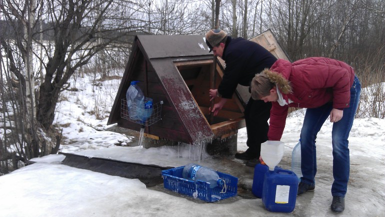 Еда, вода и козье молоко)