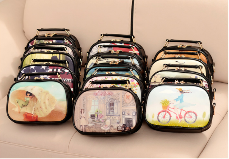 сумки с принтом, цена 590 руб! сразу на ваш адрес!