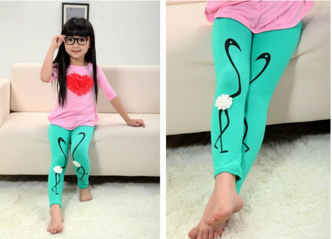 в наличии! леггинсы размер 100, цена 275 руб! отличное качество! кому?