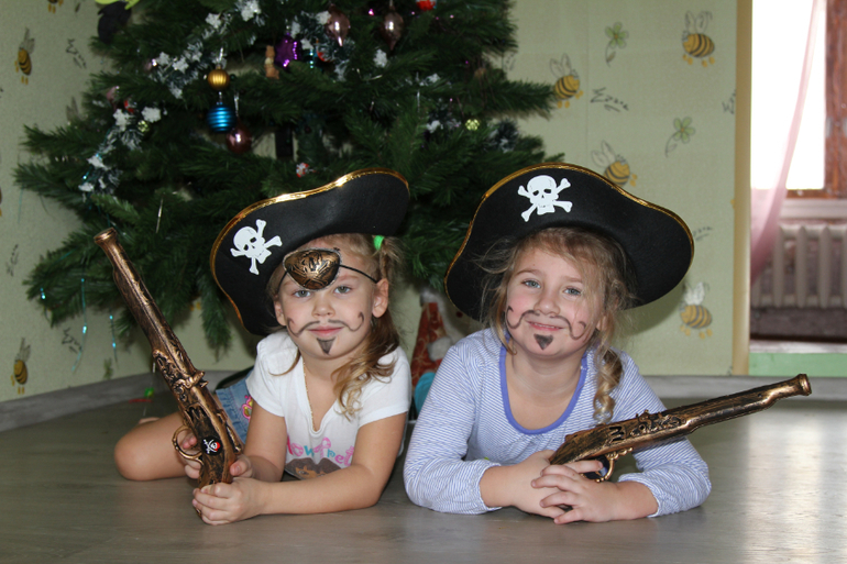 Фото-история двух подружек- Даши и Кристины