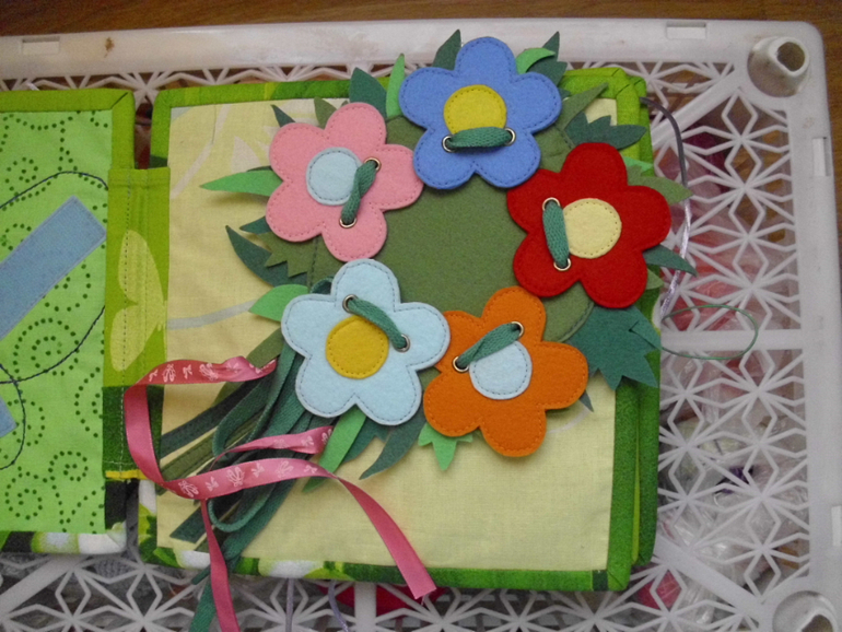 Книжка с зайчиком