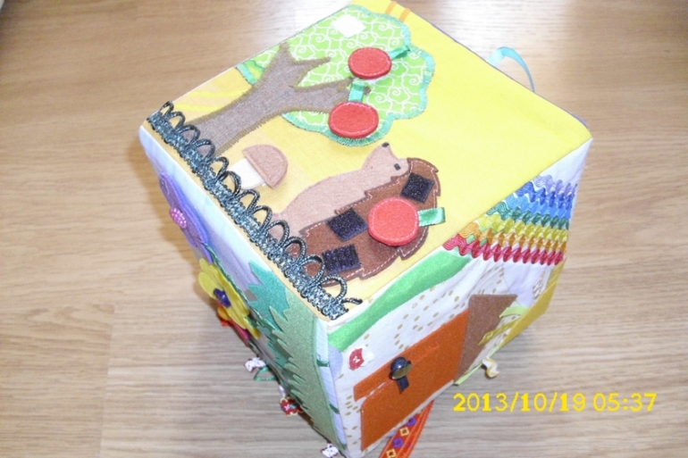 Развивающий кубик