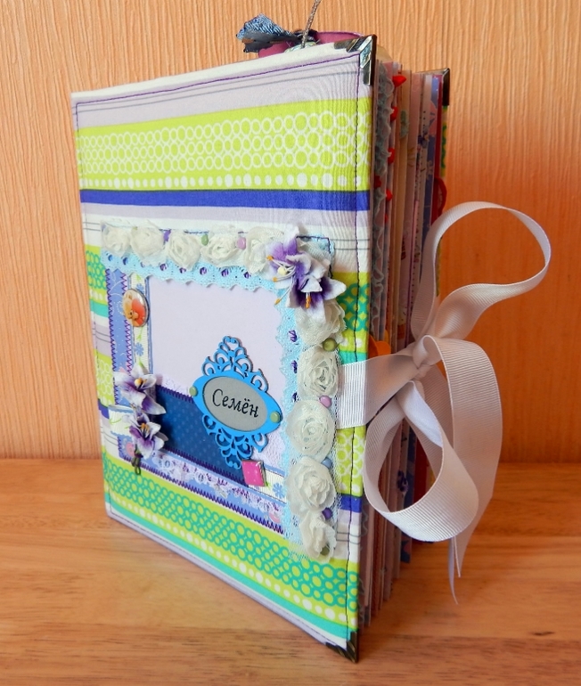 Скрап-альбом "Мой первый год" для маленького мальчика