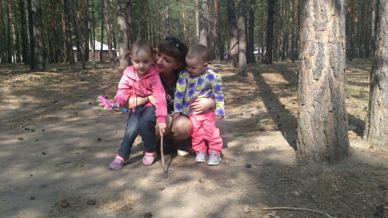 Даше 3 года, ну и вообще давно ничего не писала про девчонок =)