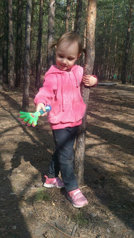 Даше 3 года, ну и вообще давно ничего не писала про девчонок =)