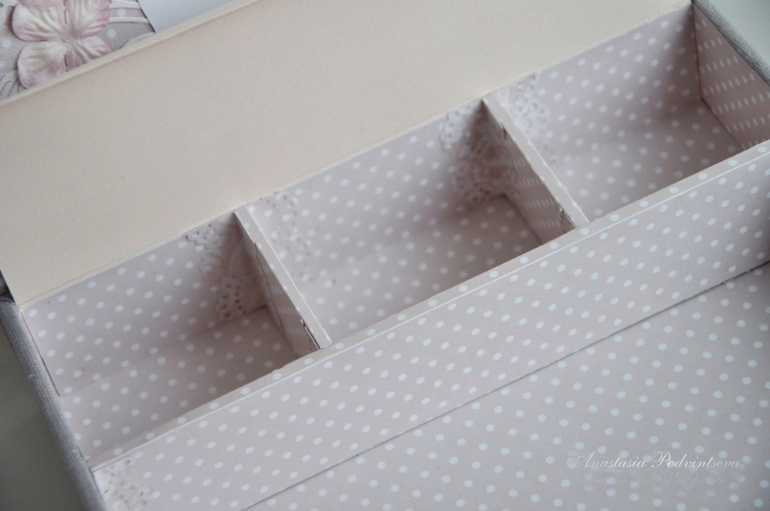 Шкатулка для маминых сокровищ и блокнот.