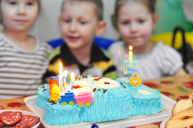 Ходили мы тут на днях.. на пятилетие одного чудесного мальчика)