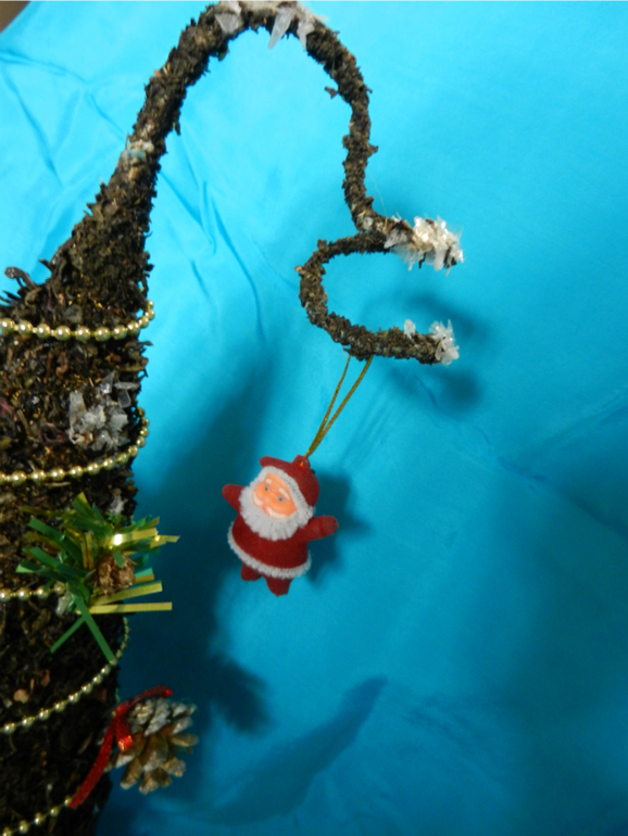 Прошлогодняя елочка