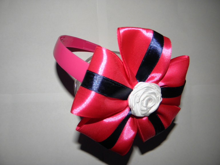 Ромашковое поле)) и другие))