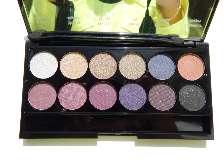 Sleek  VINTAGE ROMANCE