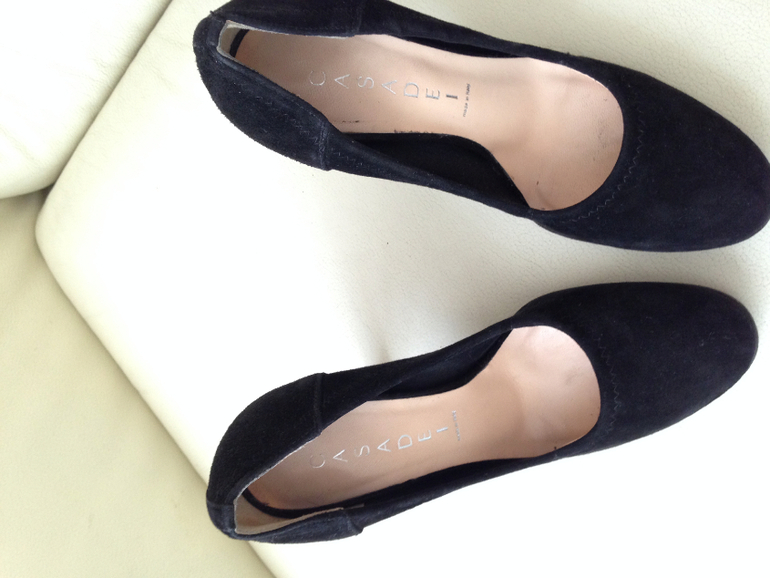 "Casadei"  35 р. 2500 р!