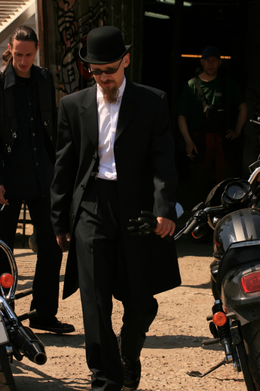 Кто может помочь подобрать запах для мужчины