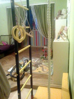 Наша яркая детская........