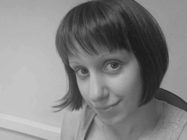 Девчонки, и я за советом. Хочется перемен, но уже не знаю в какую сторону податься=)