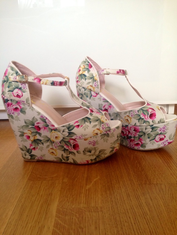 Босоножки 39 р-р