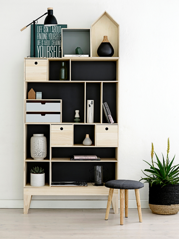 Готовь сани летом