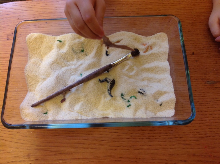 Еще один вариант использования пластилина djeco