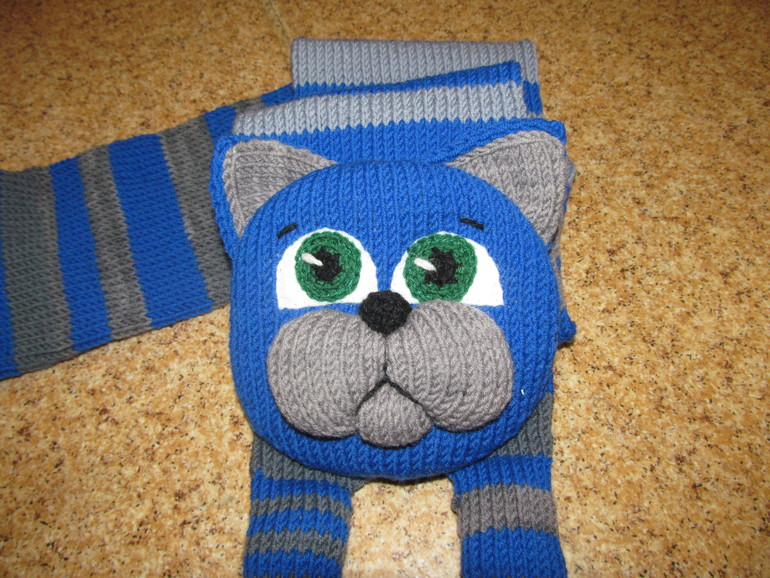 год начался и навязались новые шарфики