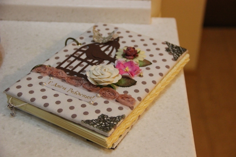 Блокнот в подарок подруге